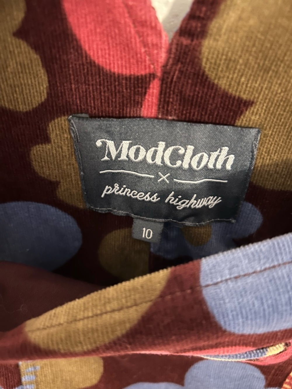 Floral Corduroy Overalls Cropped ModCloth x Princess Highway - Picture 4 of 6